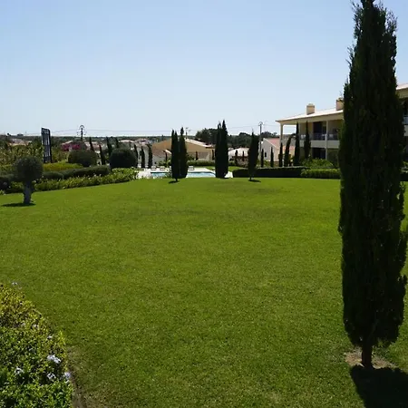 Apartamento 7 Mares Com 2 Quartos *