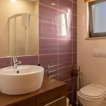 7 Mares Com 2 Quartos * Sagres